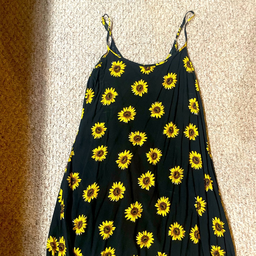 Floral Print Spaghetti Strap Beach Dress in Black